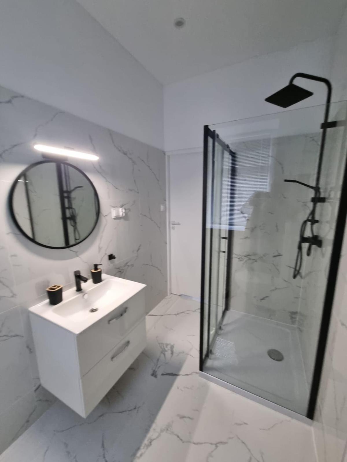 Jedlinka A Apartment