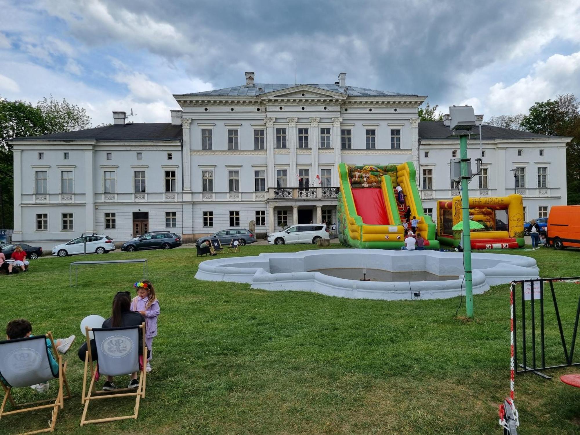 Jedlinka A Apartment *